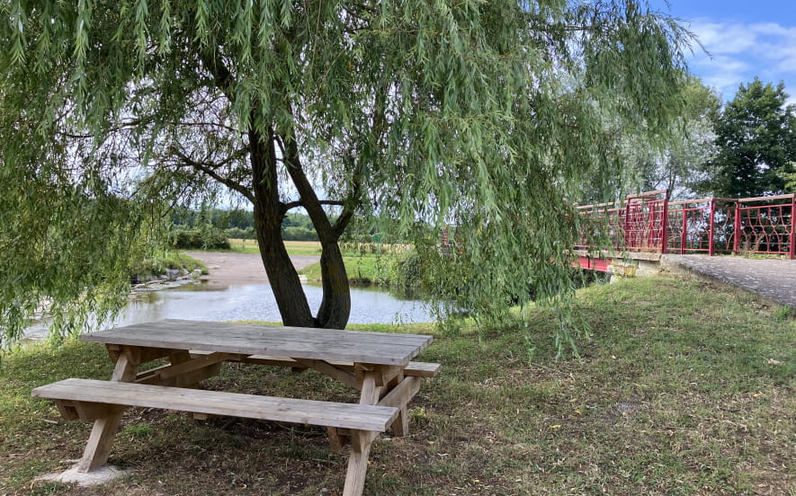 Table de pique-nique - Pont du Gué - Vouhenans