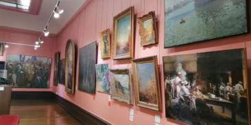 Découvrez le musée Charles-de-Bruyères