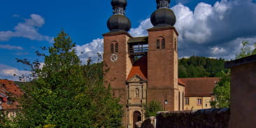 Église priorale - les sept roses