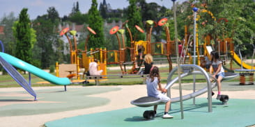Aire de jeux enfants - Jardins Jean-Marie Pelt - Parc de la Seille