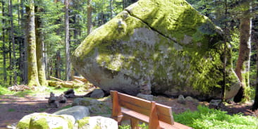 La pierre du Chaud costet