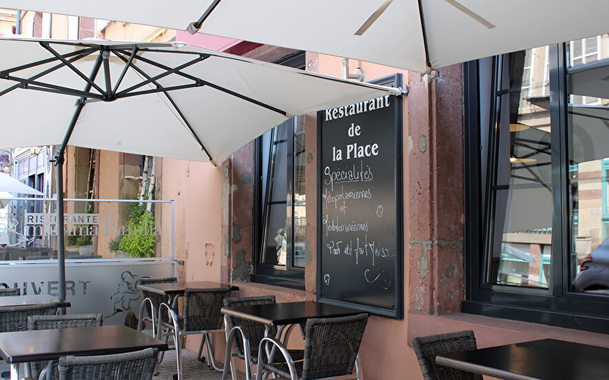Le restaurant de la place