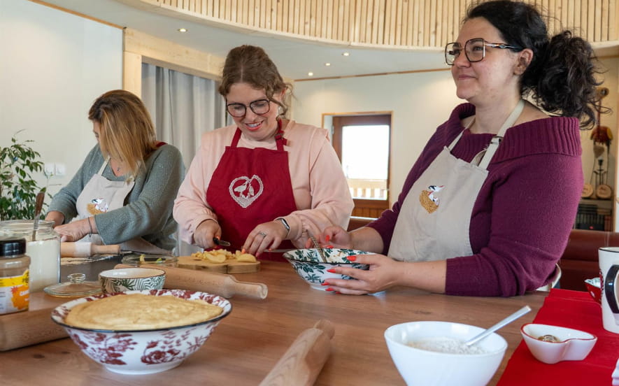 Atelier fabrication de Kanelbulle, le cinnamon roll façon Alsace