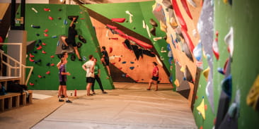 Hop'n bloc salle d'escalade indoor