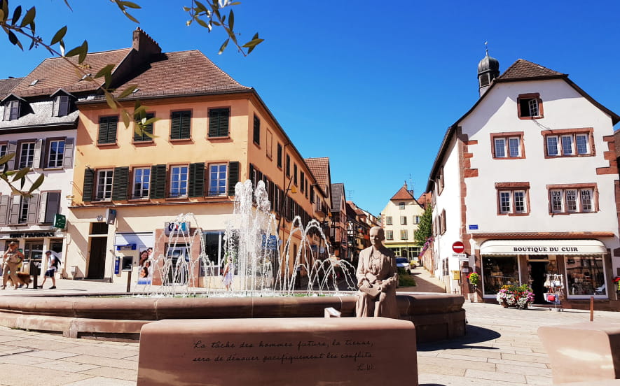 Statue Louise Weiss