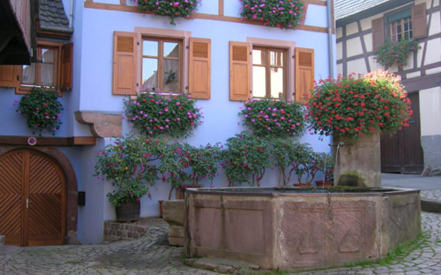Fontaine Hochbrunna à Gueberschwihr