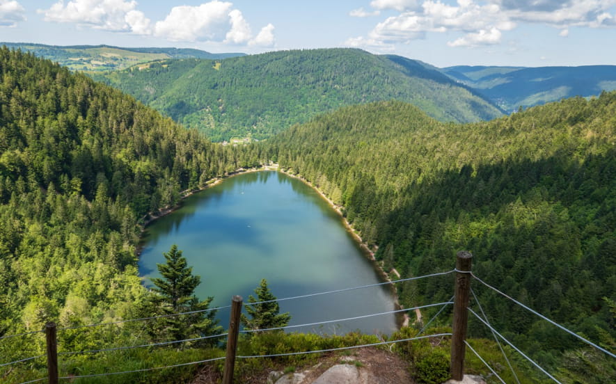 La roche du lac des corbeaux