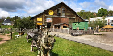 Visite en famille du musée du bois