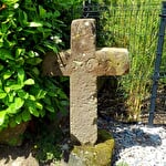 Croix rurale monolithe en grès de 1565