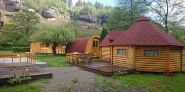 Hébergements insolites en kotas, pods et chalets