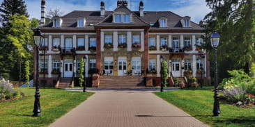 Hôtel restaurant Château Hochberg by Lalique