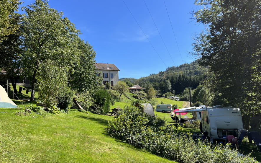 Gîtes et mini-camping Le Creux