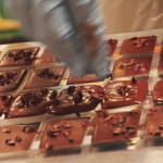 Choc'Origine : secrets et fabrication du chocolat : de « la fève à la tablette »