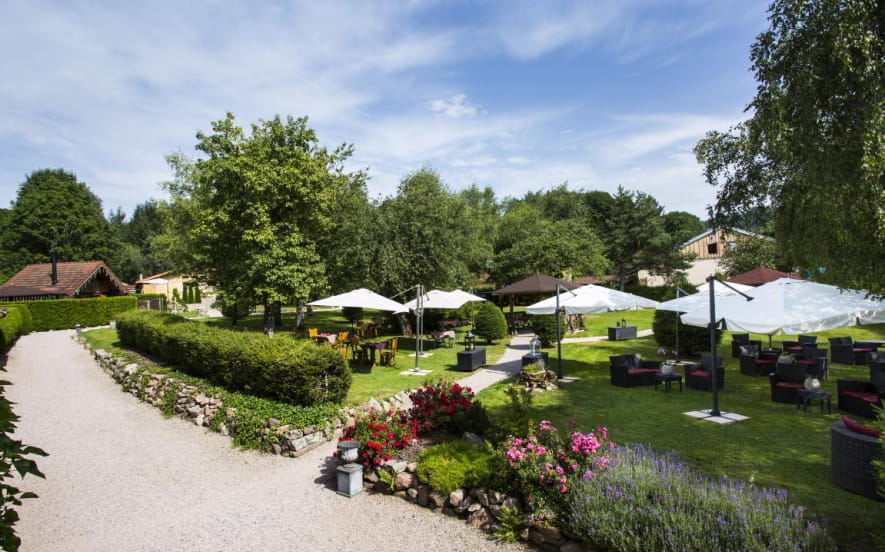 Le Domaine du Haut Jardin Hôtel Spa et Chalets jacuzzis privés