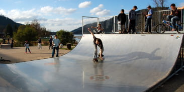Aire de skateboard - Roller park