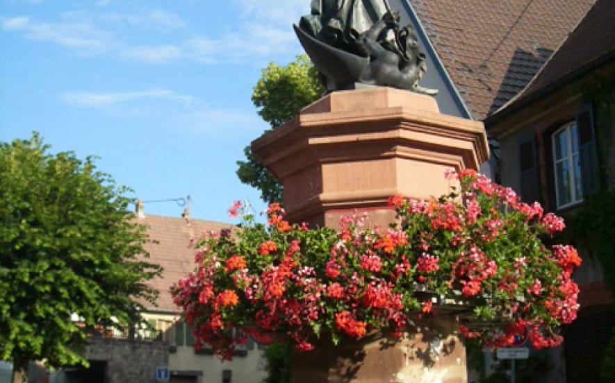 Fontaine Saint-Michel à Pfaffenheim