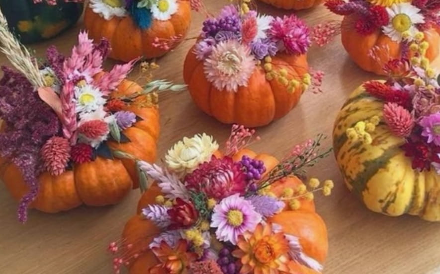 Les ateliers du Salon Chambard - La récolte fleurie, courge décorée de fleurs séchées