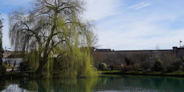 Lac de la Font et lavoir